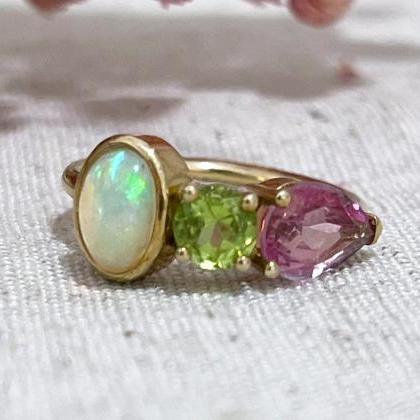 Solid Gold Engagement Ring With 3 Multicolor..