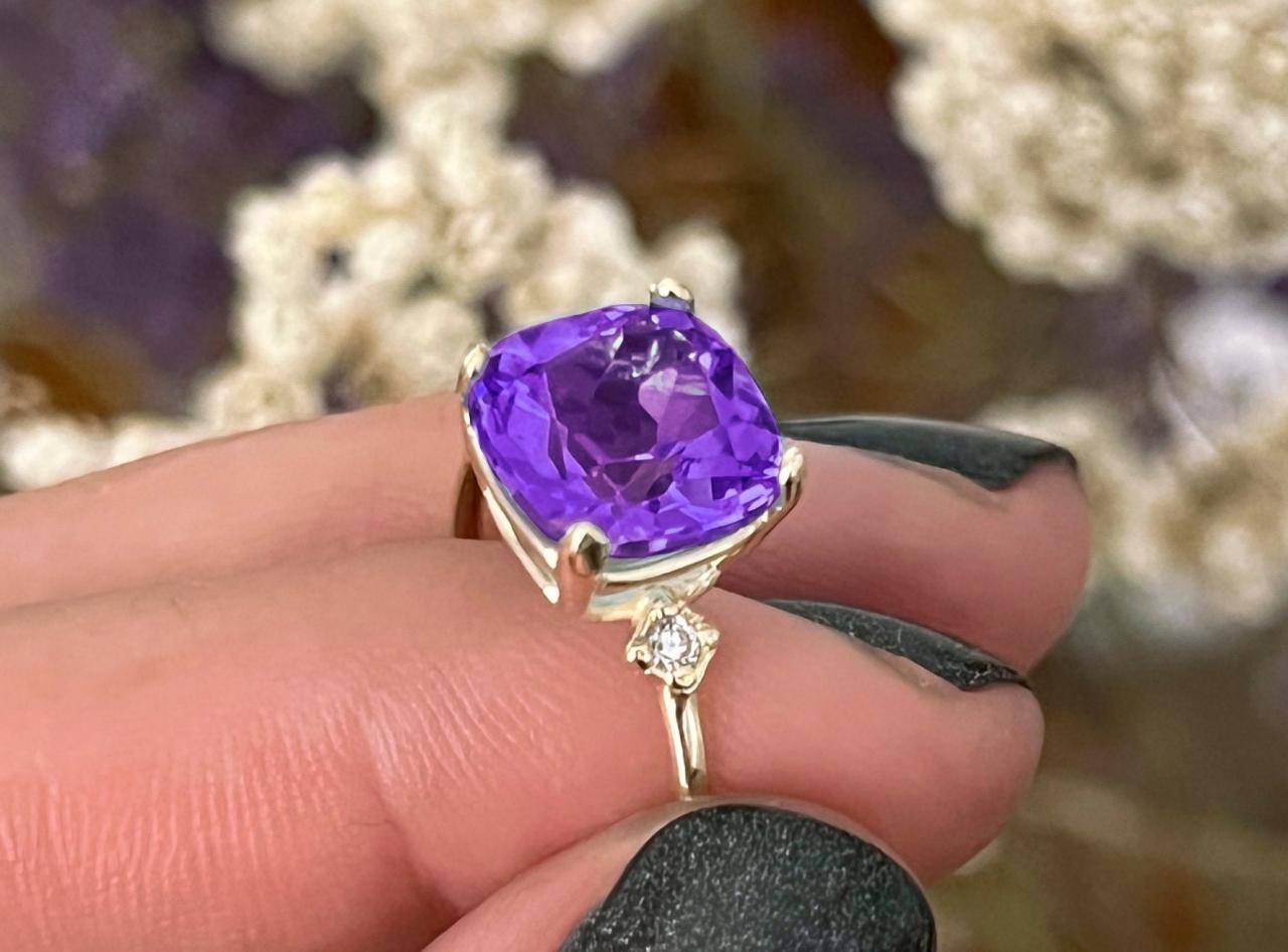 Solid gold engagement ring with cushion amethyst, Natural purple gemstone and diamond bridal ring, 9k/18k gold art deco solitaire ring