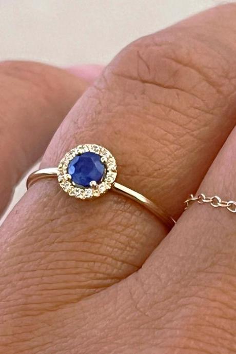  Round cut sapphire and diamond halo ring, 9k gold, 18k gold, engagement ring, anniversary ring, wedding ring, solitaire ring