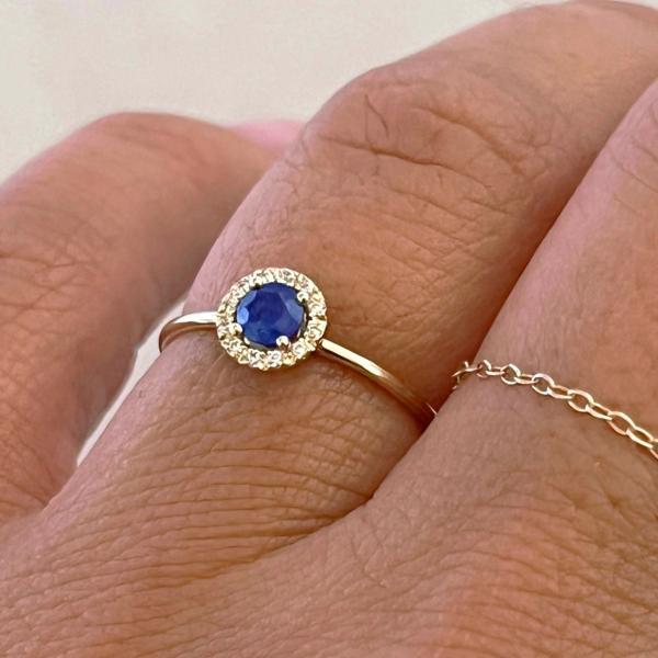  Round cut sapphire and diamond halo ring, 9k gold, 18k gold, engagement ring, anniversary ring, wedding ring, solitaire ring